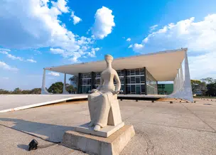 PEC do fim da escala 6x1 já conta com relatório favorável na CCJ