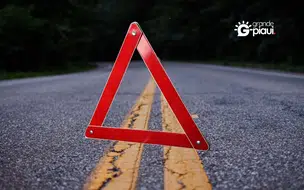 Colisão entre ônibus escolar e carreta deixa dois feridos em São Braz do Piauí