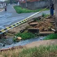 Defesa Civil interdita trecho com risco para a população na zona Sul