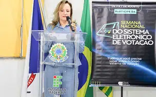 TRE-PI leva conscientização sobre urna eletrônica a estudantes