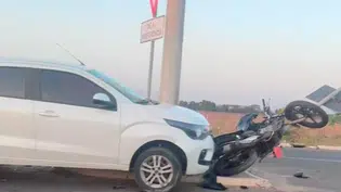 Acidente envolvendo carro e motocicleta resulta em morte na zona norte de Teresina